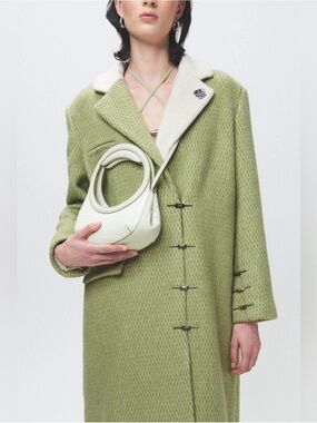 HANWEN NEW YORK Nino Crossbody Clutch Bag Croc-Embossed Calfskin Cream Olive